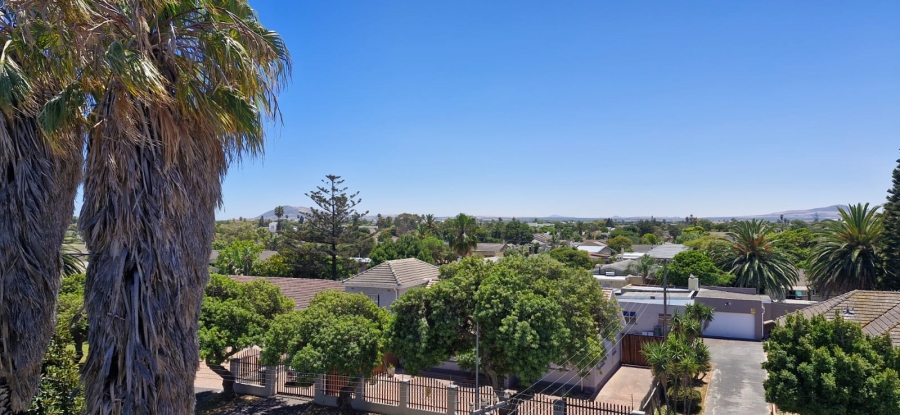 1 Bedroom Property for Sale in Table View Western Cape